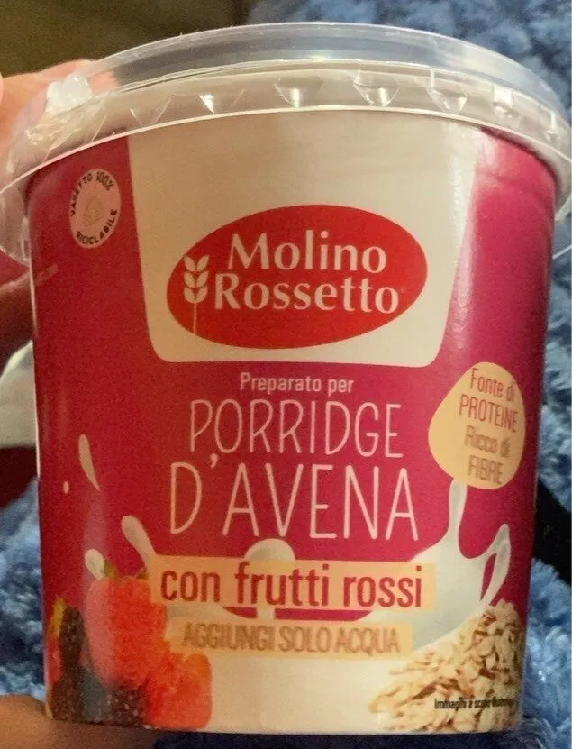 Porridge d’avena con frutti rossi