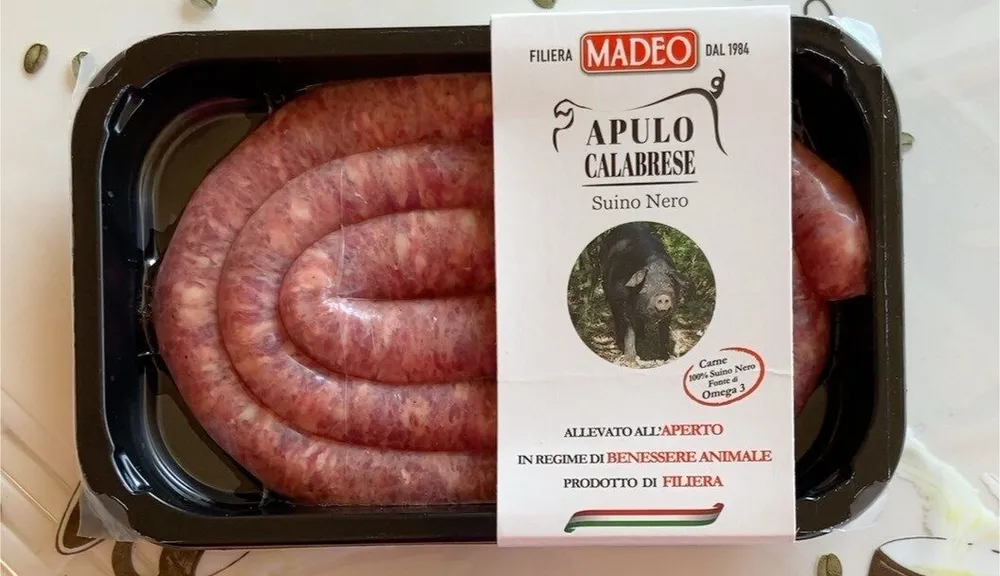 Salsiccia fresca dolce di suino nero apulo calabrese