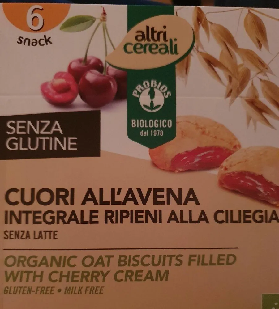 Cuori all'arena integrale ripieni alla ciliegia