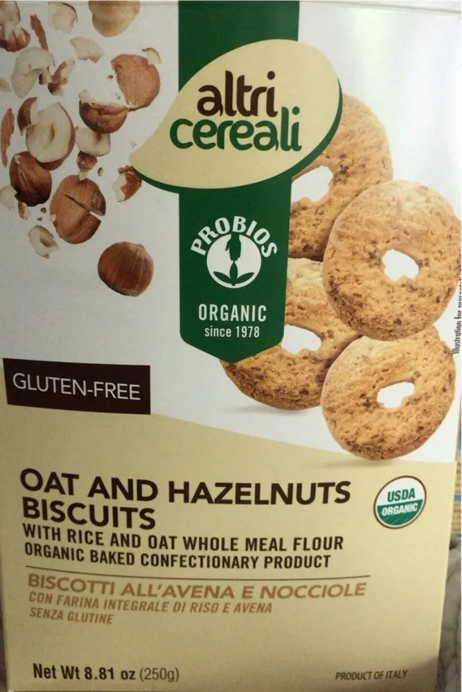 Oat and hazelnuts biscuits