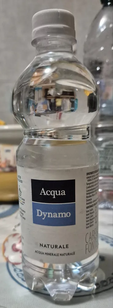 Acqua naturale Dynamo