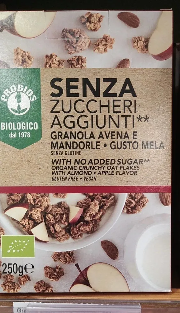 Senza zuccheri aggiunti Granola avena  mandorle