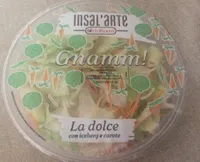 Insalata la dolce con iceberg e carote