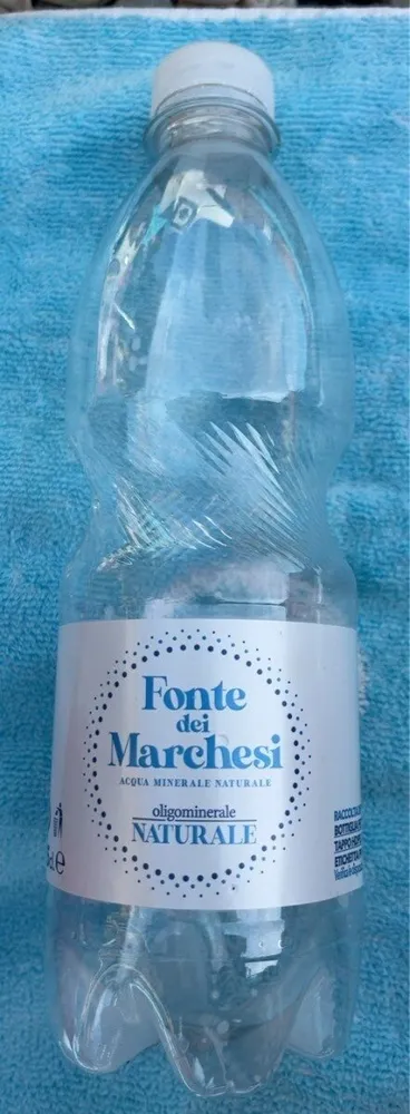 Acqua naturale