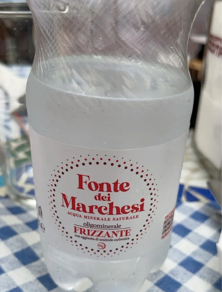 Aqua minerale naturale