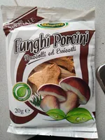 Funghi porcini raccolti ed essiccati