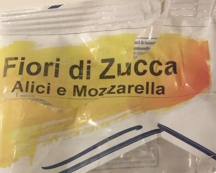 Fiori di zucca alici e mozzarella