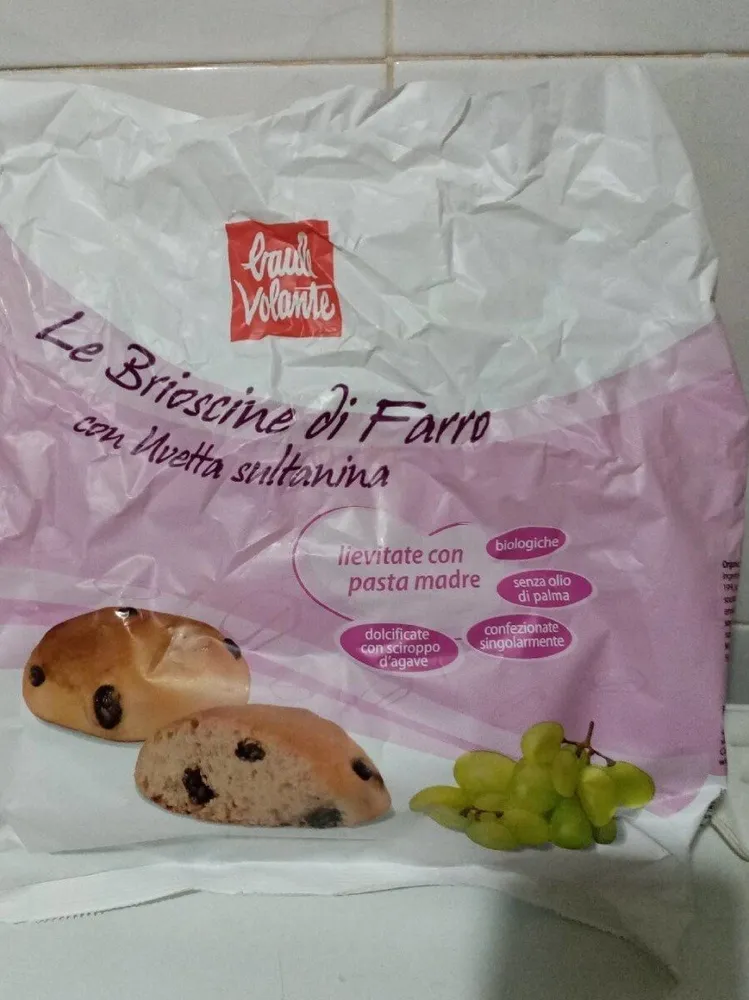 Le brioscine di farro con uvetta sultanina
