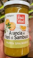 Arancia e fiori di sambuco