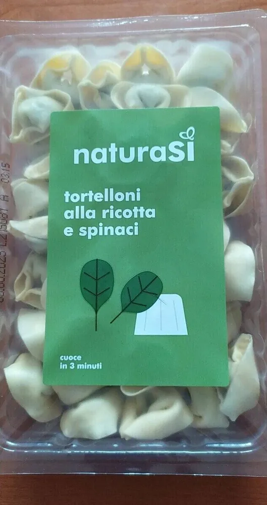 Tortelloni alla ricotta e spinaci