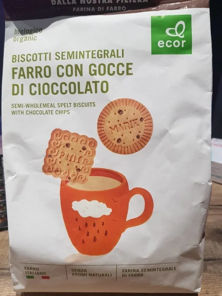 Biscotti seminterrati farro con gocce di cioccolato
