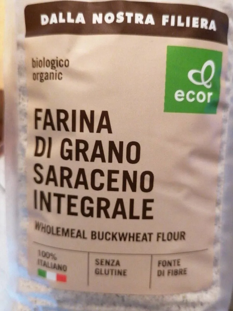 Farina di grano saraceno integrale