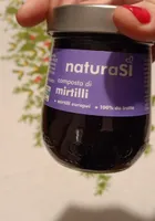 Composta di mirtilli