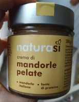 Crema di mandorle pelate