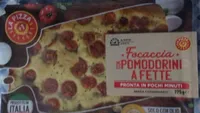 Focaccia con pomodorini a fette