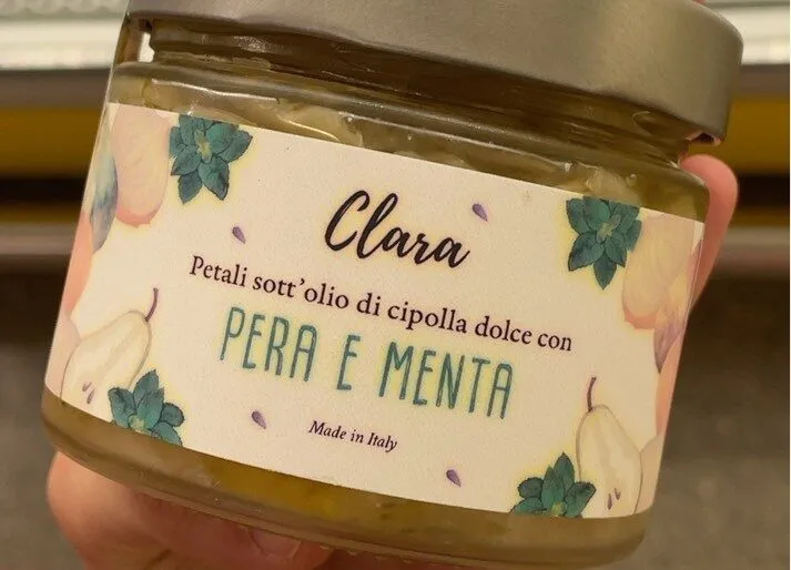 Petali sott’olio di cipolla pera e menta