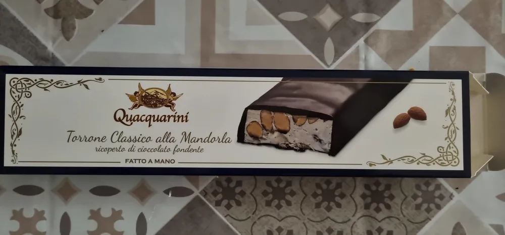 Torrone classico alle mandorle