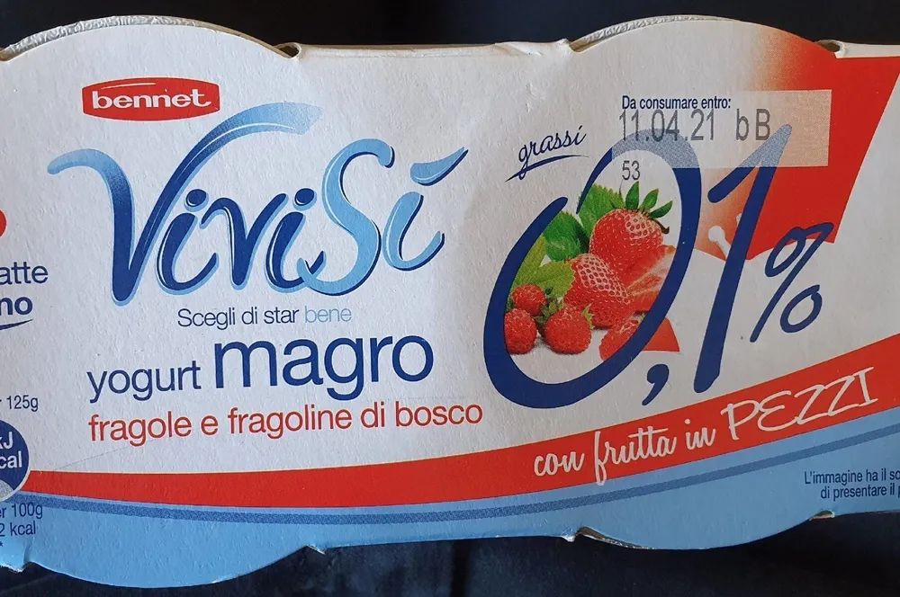 Yogurt magro fragola e fragoline