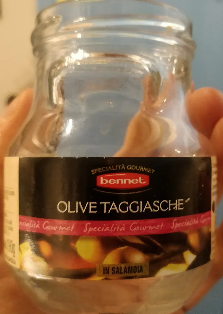 olive taggiasche in salamoia