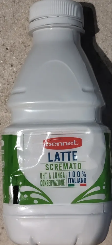 Latte scremato UHT a lunga conservazione