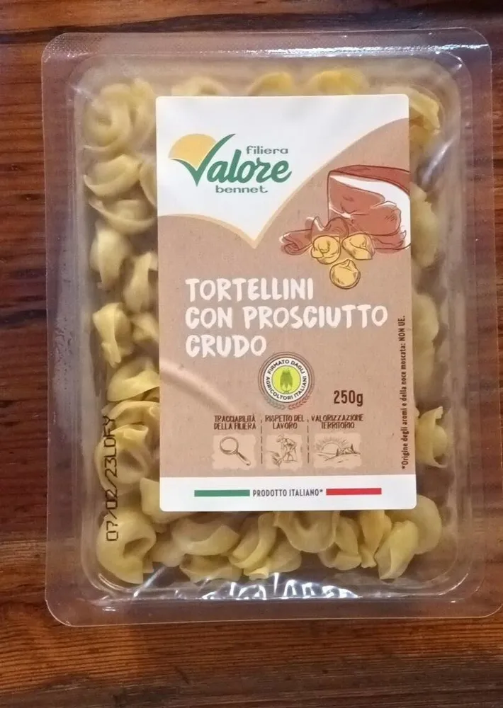 Tortellini con prosciutto crudo
