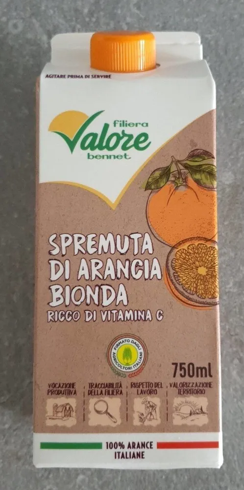 Spremuta di arancia bionda
