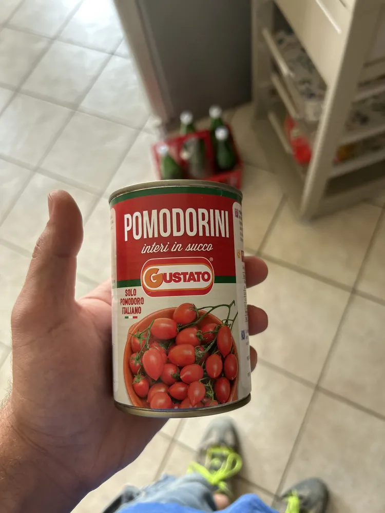 Pomodorini interi in succo