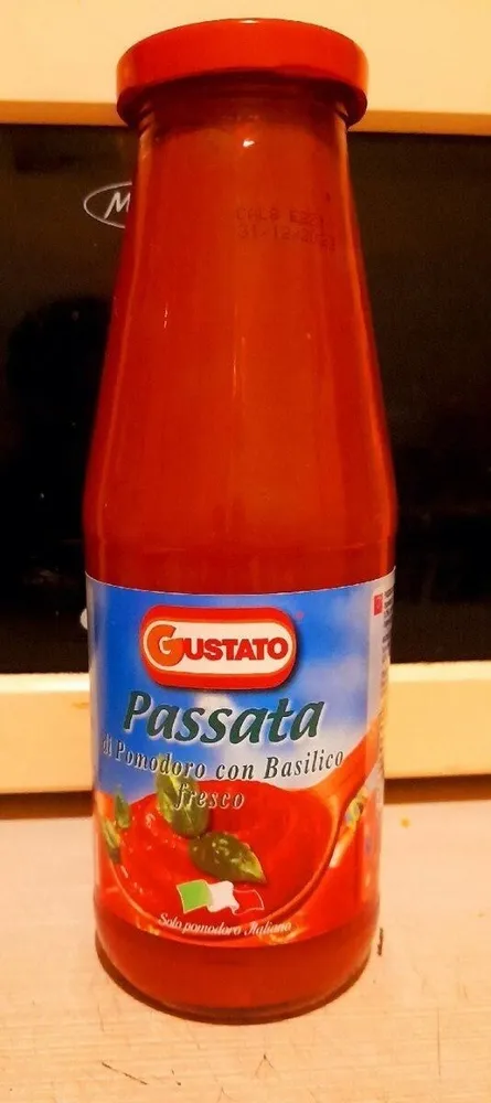 Passata pomodoro e basilico