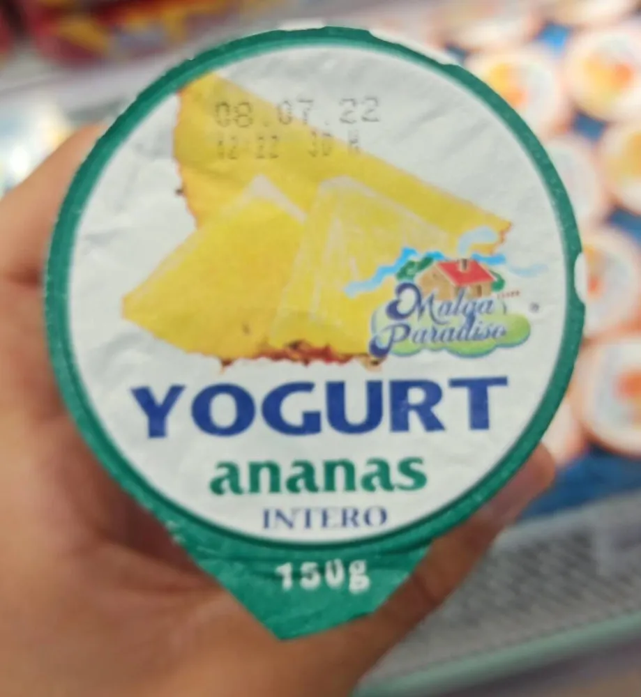 Yogurt ananas