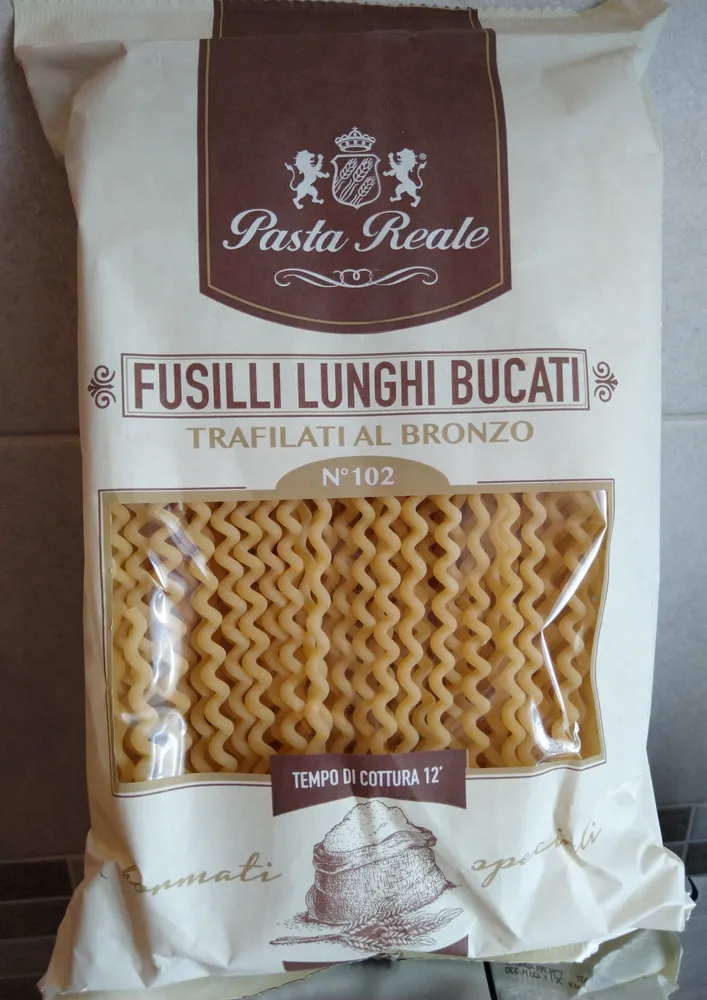fusilli lunghi bucati