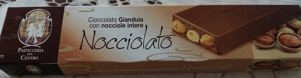 Cioccolato gianduia con nocciole intere(nocciolato)