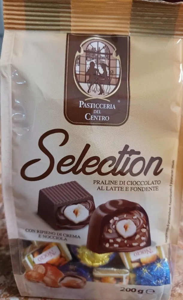 Selection praline di cioccolato al latte e fondente