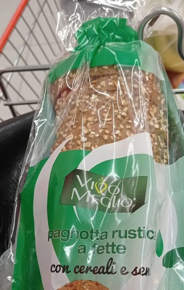 Pagnottaa rustica a fette