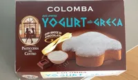 Colomba con crema allo yogurt alla greca