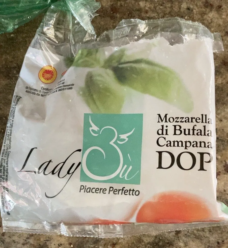 Mozzarella di bufala