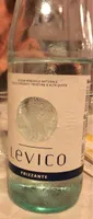 Acqua minerale naturale frizzante