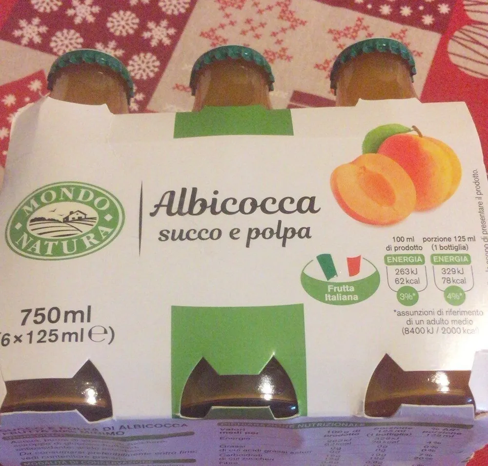 Succo e polpa di albicocca