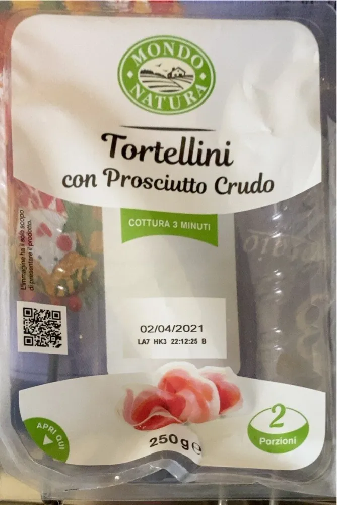 Tortellini con prosciutto
