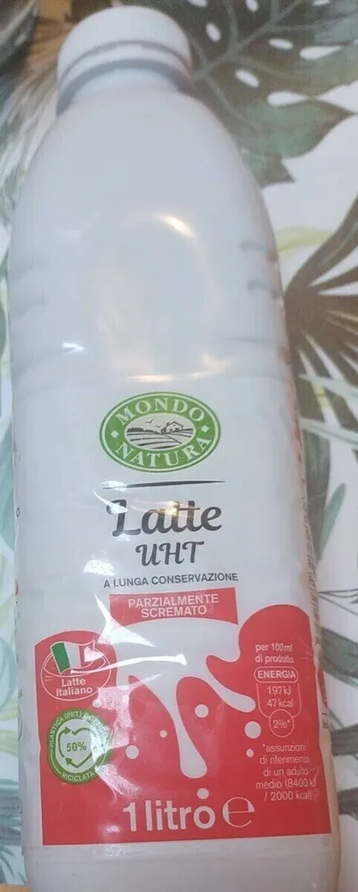 Latte parzialmente scremato