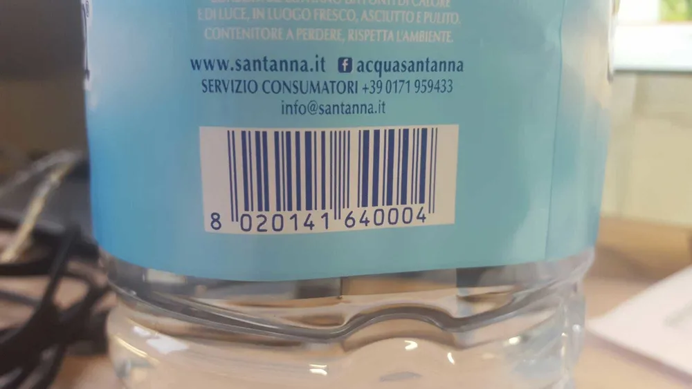 Acqua minerales naturale sant'anna sorgente Rebruant