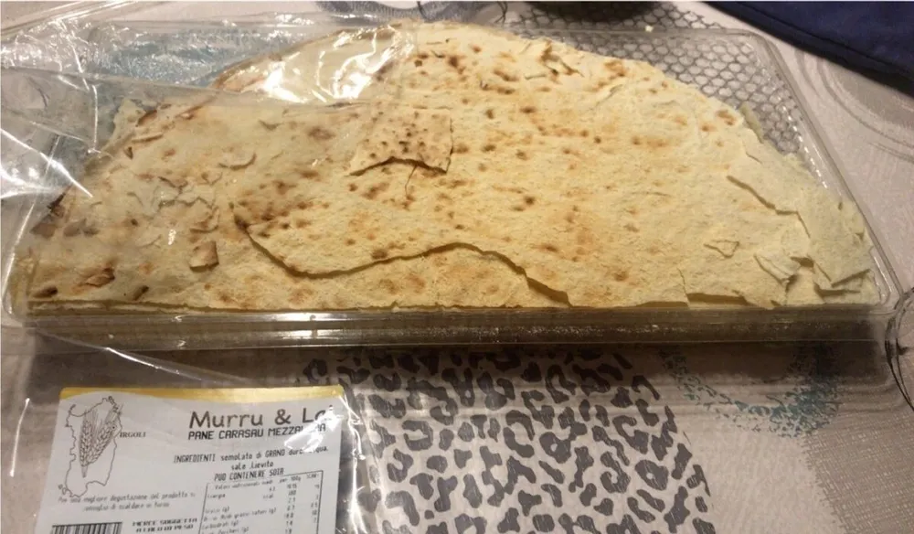 Pane Carasau Mezzaluna