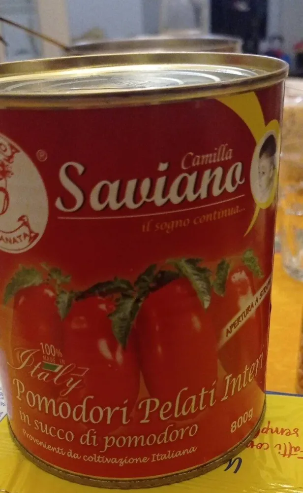 Pomodori pelati interi