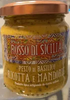 Pesto di basilico ricotta e mandorle