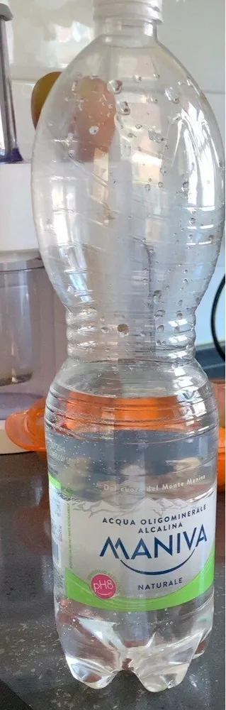 Acqua oligominerale alcalina