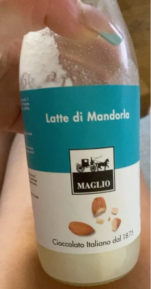 latte di mandorla