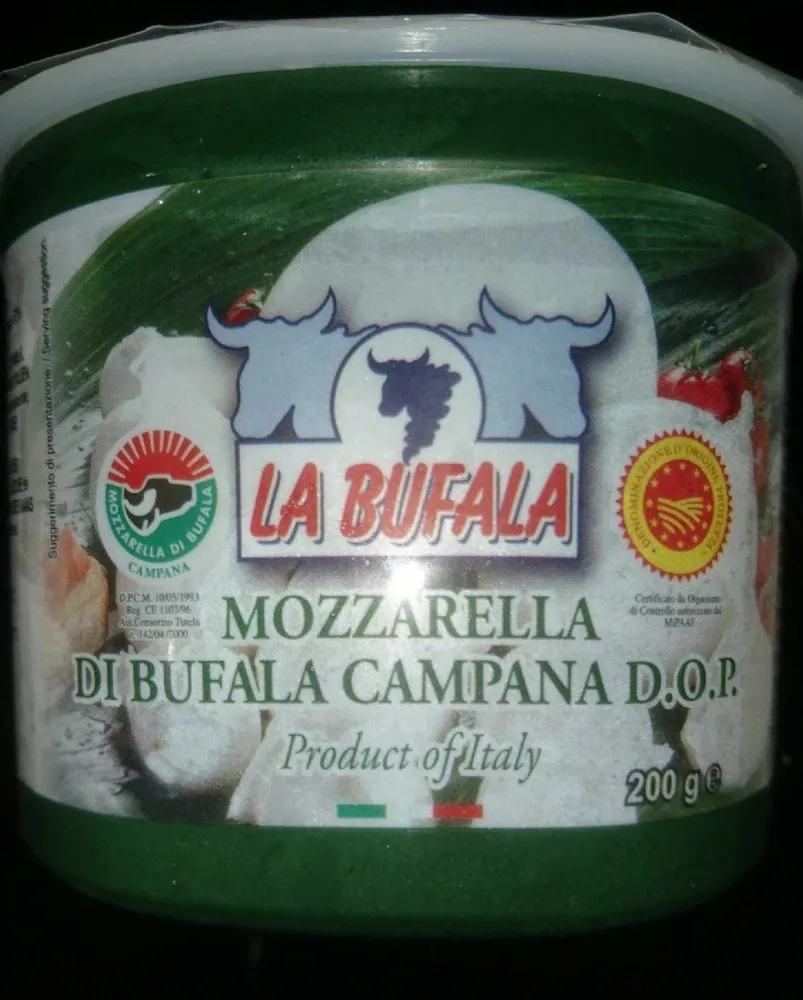 Mozzarella Di  bufala campant d.o.p