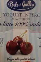Yogurt intero alla ciliegia