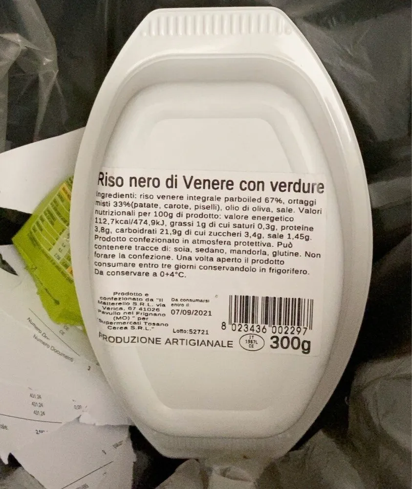 Riso nero di Venere con verdure