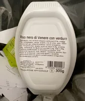 Riso nero di Venere con verdure