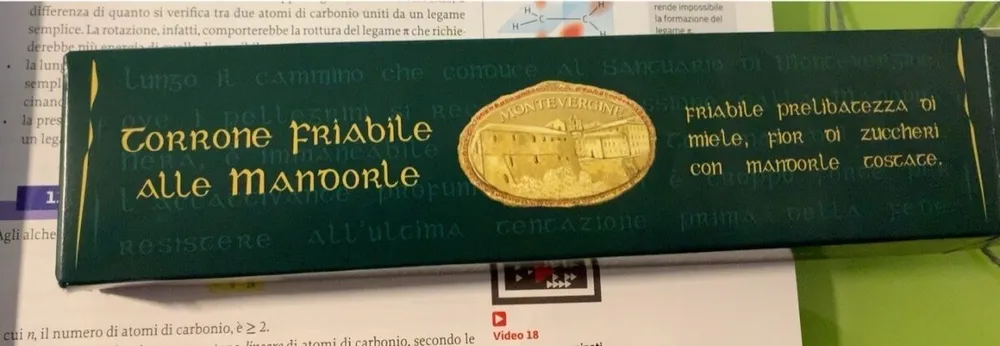 Torrone friabile alle mandorle